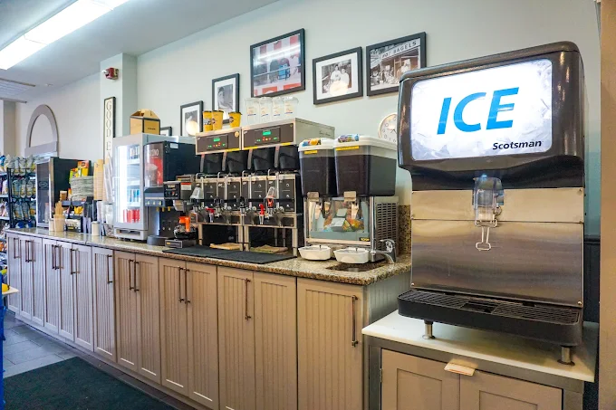 Goldberg’s Wainscott