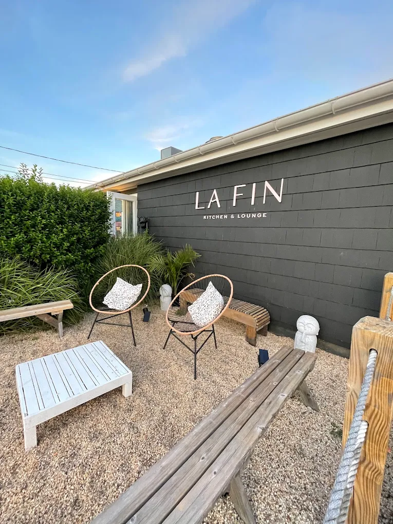 La Fin Kitchen Lounge