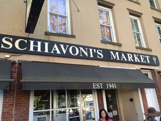 Schavoni’s IGA